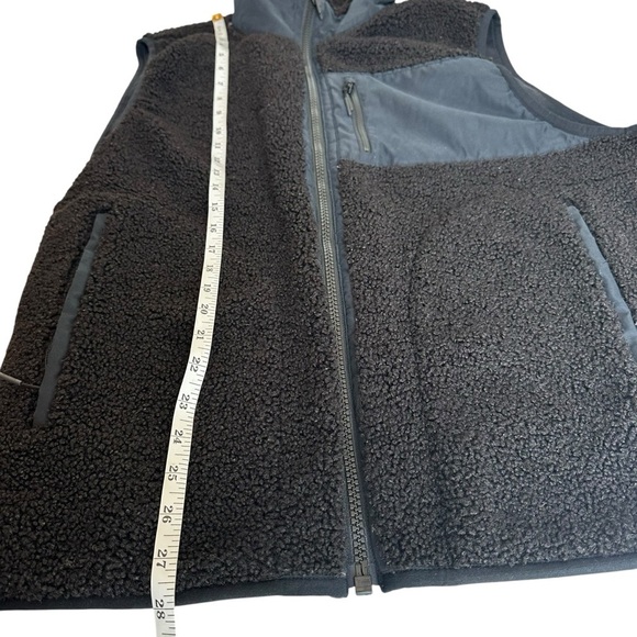 Abercrombie & Fitch Men’s Sherpa Vest Faux Fur Fleece Black XL Pockets Zip Up - Picture 5 of 9